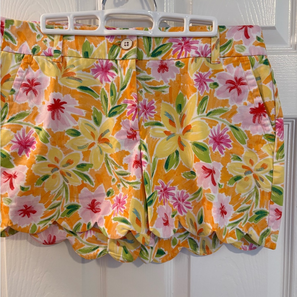 crown & ivy Floral “Shelby” Shorts